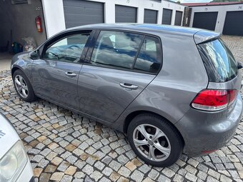 VW Golf 6 - 4