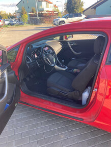 Opel Astra 1.6T GTC - 4
