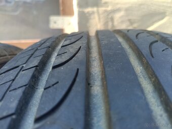 195/60r15 - 4