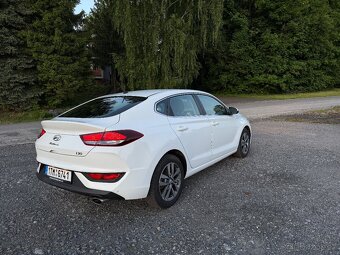 Hyundai i30 fastback - 4