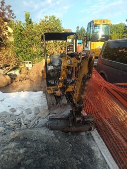 Minibagr CAT 301.6C - 4