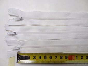 Zip spirálový. Délka cca 90 cm - 4