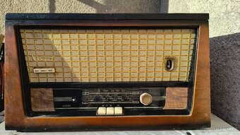 Staré rádio Tesla - 4