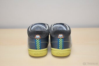 Značkové kožené kotníkové boty - vel. 24 - 4