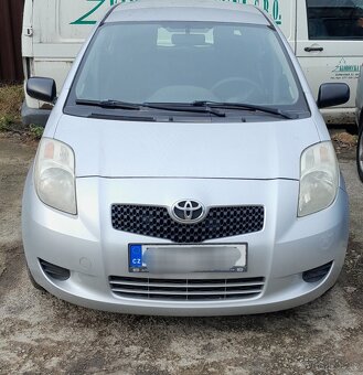 Toyota Yaris - 4
