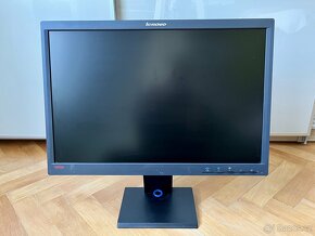 Lenovo ThinkVision L2250p - LCD monitor 22" - 4