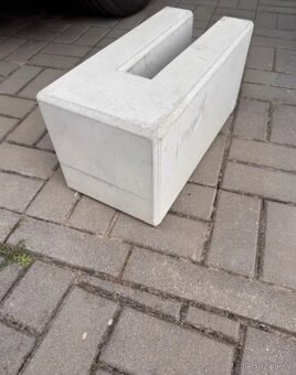 Betonový stojan na jízdní kola - 4
