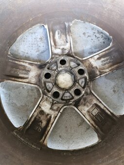 Alu kola Ford R17 - 4