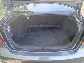 VW Jetta 2.0TDI (103kw) 2005 - 4