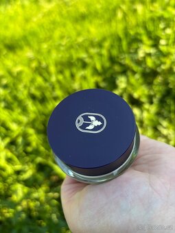 ZPEVŇUJÍCÍ DENNÍ KRÉM NA PLEŤ ROYAL VELVET ORIFLAME - 4