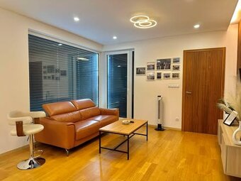 Kožená pohovka – jako nová, moderní design, 203 cm –pod 5000 - 4