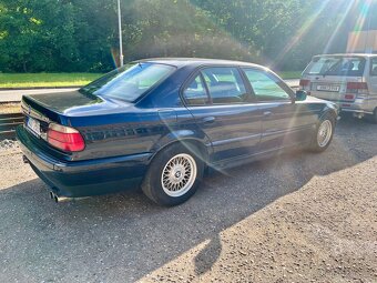 BMW e38 740i - 4