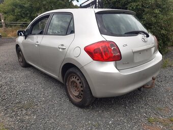 Toyota Auris - 4