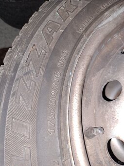 Prodám kompletní kola na Lada Niva - 4