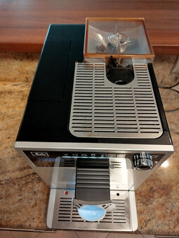Automatický kávovar espresso Melitta Caffeo CI - 4