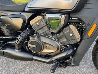 Prodám QJ MOTOR SRV 600 V - 4