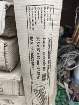 JEDNOLŮŽKOVÁ POSTEL DŘEVO DUB - 4