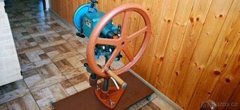 Zavíračka konzerv - 4