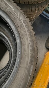 Zimni pneu Goodyear 205/55R16 94H - 4