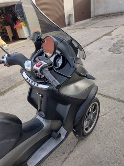 Piaggio Mp3 - 4