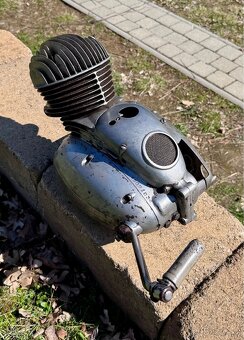 Jawa ČZ 150 352 kývačka - motor - 4