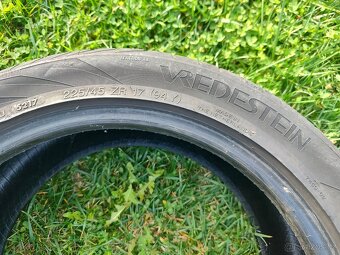 Pneu, Vredestein 225/45 ZR17 - 4