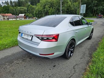 Superb 3 facelift rv2020 naj 105 tis.km ČR metrix - 4