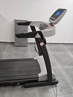 Běhací pás Jkexer X-tra 875 - 4