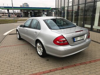 Mercedes-Benz Třídy E 320 CDi 165kW 4 MATIC - 4