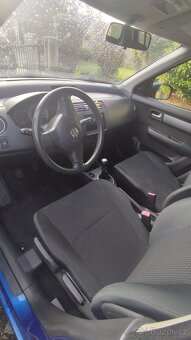 Suzuki Swift - 4