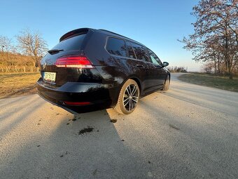 Volwagen Golf GTD 7  2.0 135kW - 4