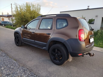 Dacia Duster, 1.6i s LPG, nádrž 2031, nová STK, tažné - 4