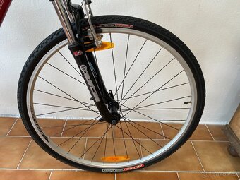 28" trekové kolo Author Stratos 2010 rám 18" v top stavu - 4