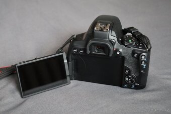 Canon EOS 850D jako nový - 4