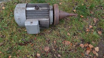 Štípací kužel trn s motorem - 4