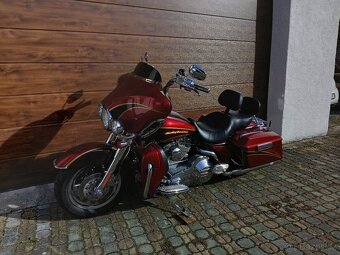 Harley-Davidson FLHTCUSE Ultra CVO 103 - 4