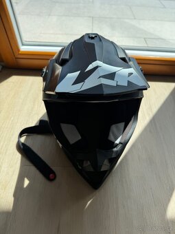 Helma na motorku Lazer - 4