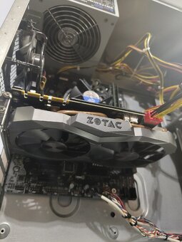 Herní PC – i5 6600K, 16 GB RAM, GTX 1070 TI
 - 4