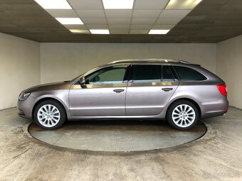 ŠKODA SUPERB COMBI 2.0TDI DSG - 4