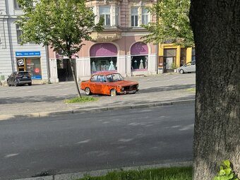 BMW 1602 E10 1974 - 4