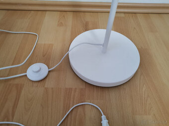 Stojací lampa bílá - 4