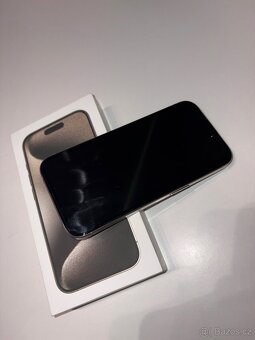 Apple iPhone 15 Pro - 4