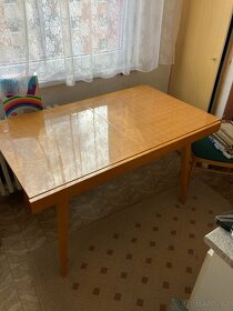 Rozkládací stůl, obraz, stará váha - 4