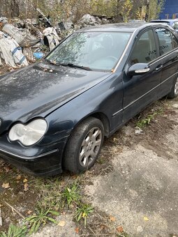 Mercedes Benz w203 2.0d 2003 sedan - 4