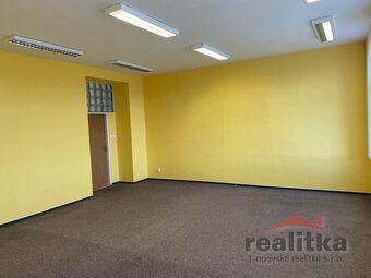 Pronájem kancelářských prostor 20m2 , Palhanecká, Opava - Ja - 4