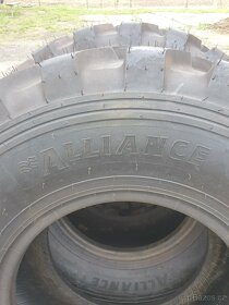 Pneu Alliance 335 / 80 R18 (12,5 / 80 R18) - 4