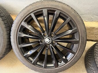 Prodám originální 19” kola Škoda Superb Vega + zimní pneu Pi - 4
