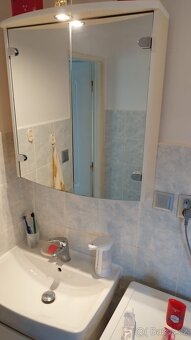Umyvadlo se skříňkou - 4