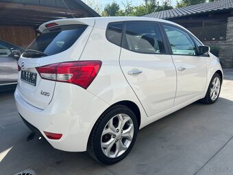HYUNDAI ix20 1.4i 66 KW 1.MAJ.PDC VYHŘ.SED.2x KOLA 49000km - 4