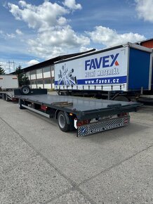 Schwarzmüller PODVALNÍK PRO PŘEPRAVU STAVEBNÍ TECHNIKY - 4